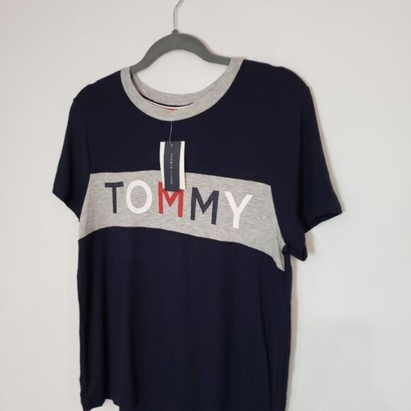NWT Tommy Hilfiger Short Sleeve Tee‎ Size Small - Picture 2 of 6